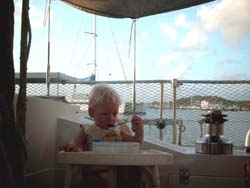 6 mei 2004: Chris eet zelf